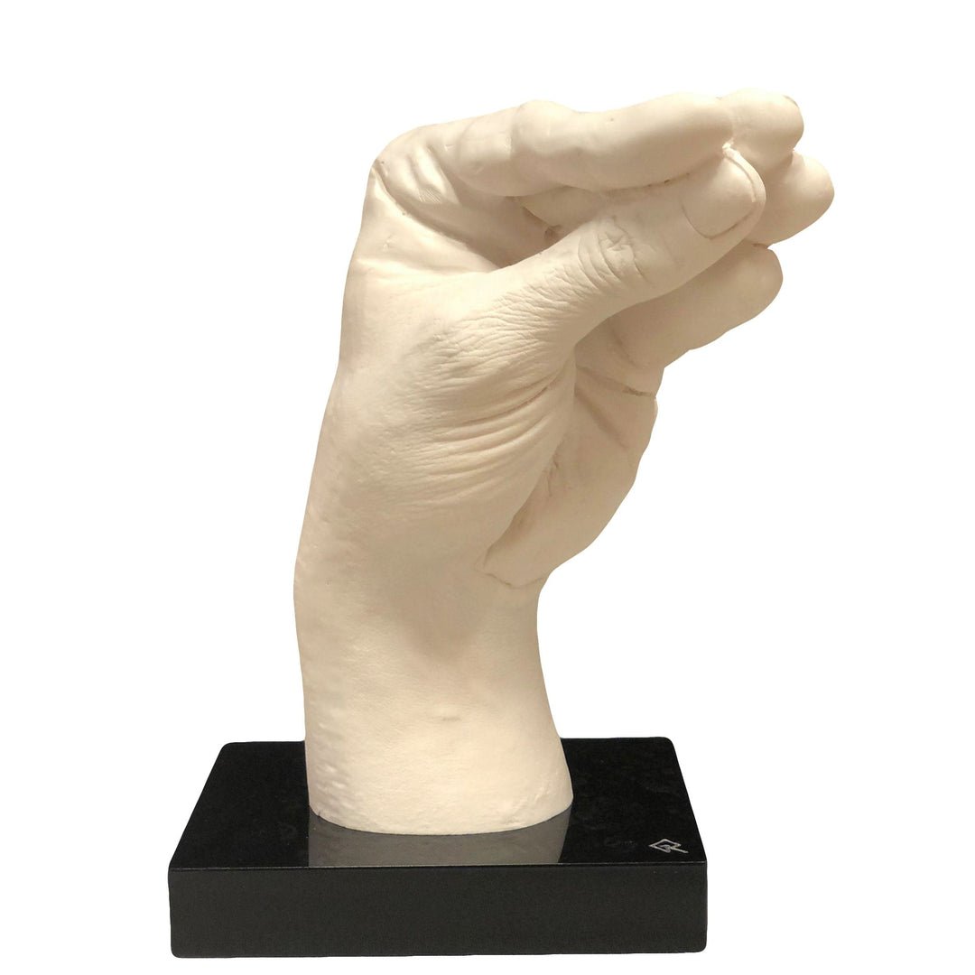 Resin Sculpture MANO D'OPERA CHE VUOI? by Gennaro Regina